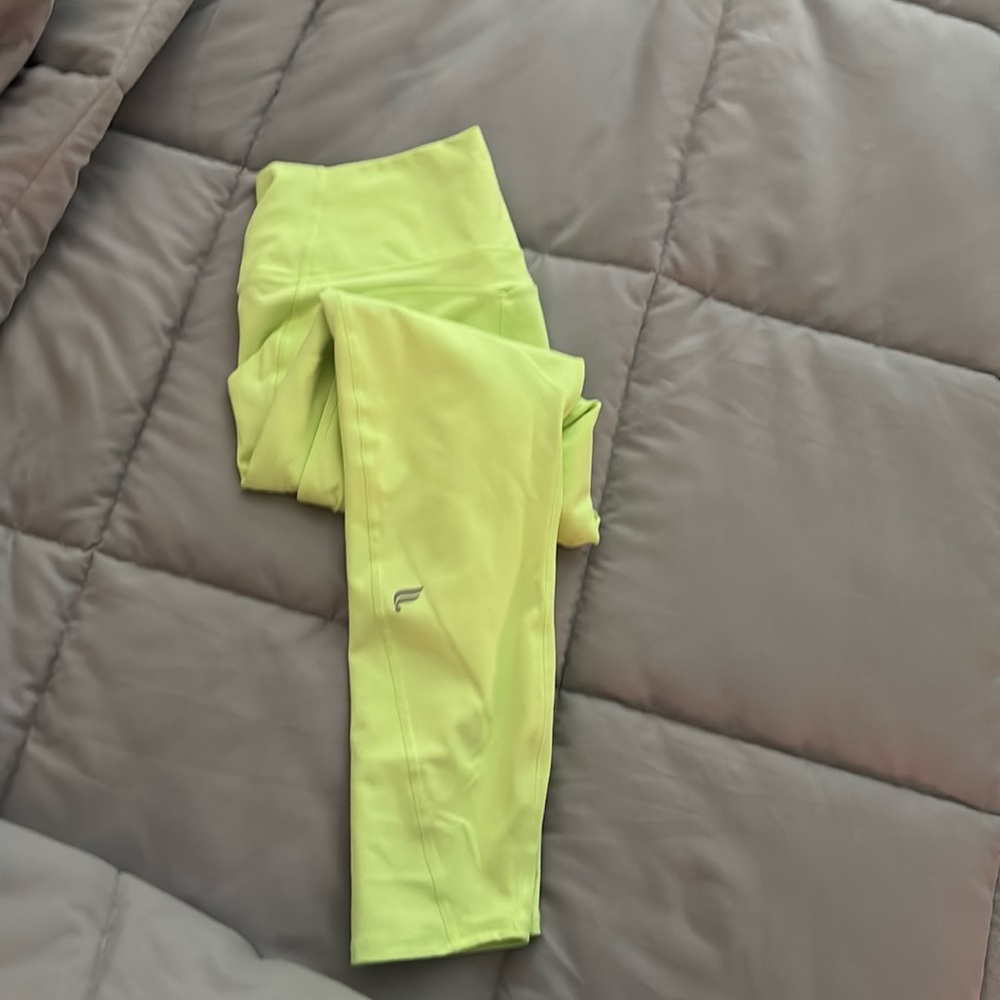 NWT- Fabletics PureLuxe High-Waisted Pocket 7/8 Leggings -NEON SPARKS (24”)